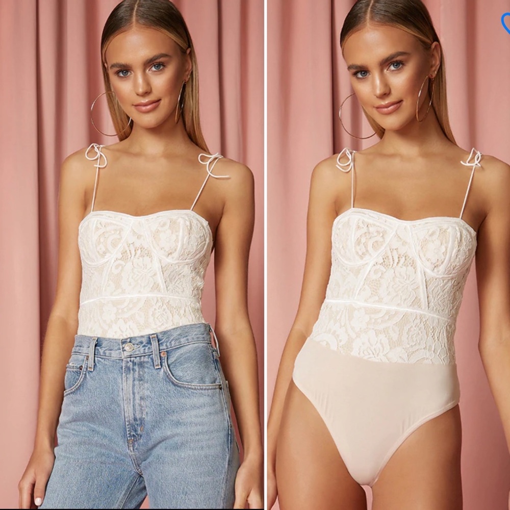 superdown Stasia Lace Bodysuit White Cream